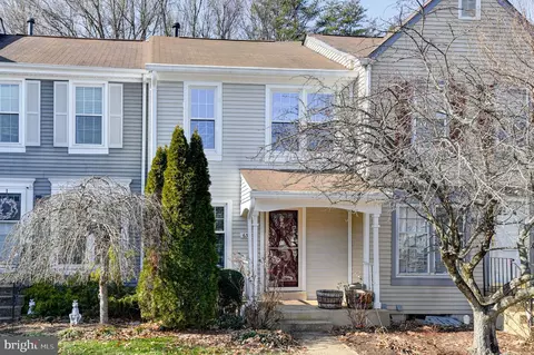 6338 Chimney Wood Ct, Alexandria, VA 22306