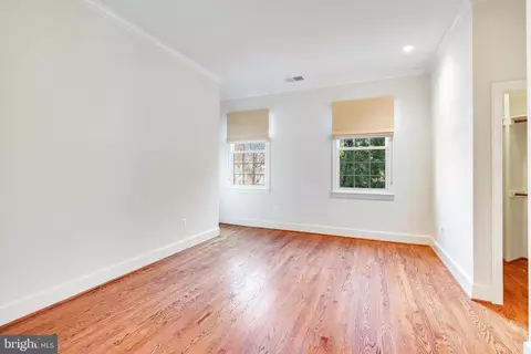 Bedroom - 1064 Silent Ridge Ct, Mclean, VA 22102 photo 2 of 9