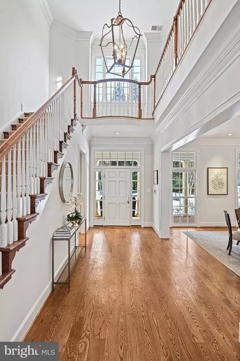 Entry Way - 1064 Silent Ridge Ct, Mclean, VA 22102 photo 1 of 5