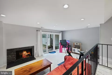 11714 Decade Ct, Reston, VA 20191 photo 29