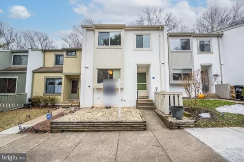 11714 Decade Ct, Reston, VA 20191