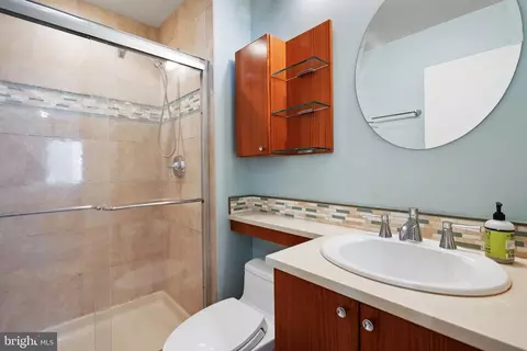 11714 Decade Ct, Reston, VA 20191 photo 21