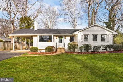 8717 Stockton Pkwy, Alexandria, VA 22308