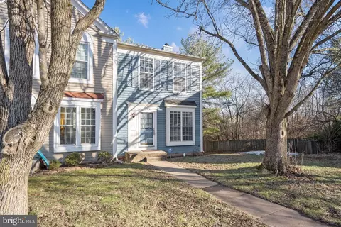 13523 Highland Mews Pl, Herndon, VA 20171