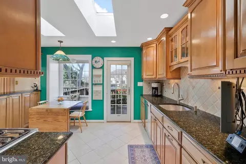 1830 Susquehannock Dr, Mclean, VA 22101 photo 18