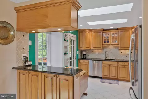 1830 Susquehannock Dr, Mclean, VA 22101 photo 17
