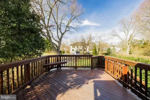 1830 Susquehannock Dr, Mclean, VA 22101 photo 12