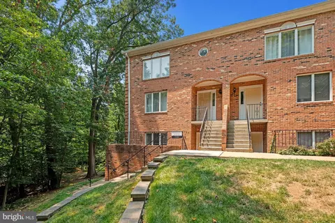 3786 A Madison Ln, Falls Church, VA 22041