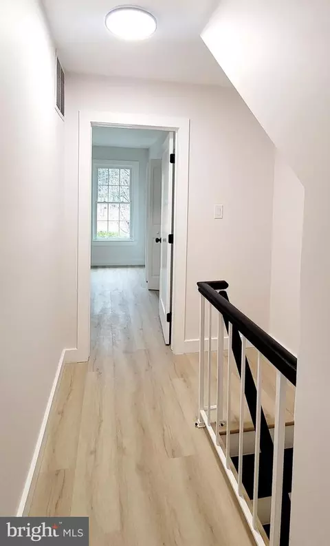 8529 Gambel Oak Dr, Springfield, VA 22153 photo 37