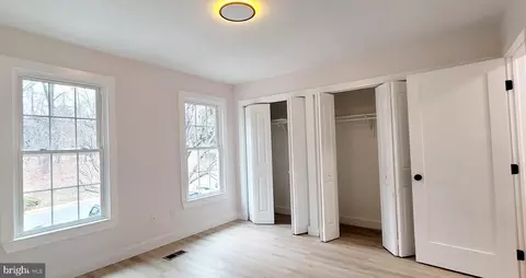 8529 Gambel Oak Dr, Springfield, VA 22153 photo 12