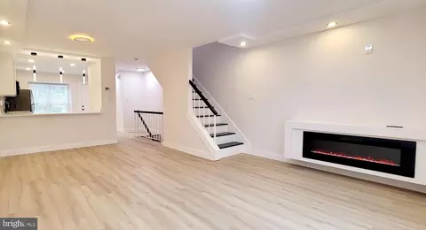 8529 Gambel Oak Dr, Springfield, VA 22153 photo 8
