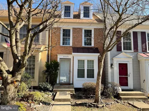 8529 Gambel Oak Dr, Springfield, VA 22153