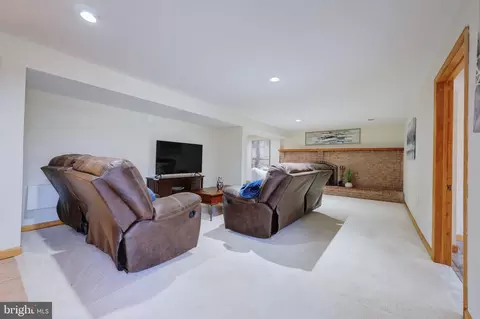 Other - 8100 Saint David Ct, Springfield, VA 22153 photo 7 of 11