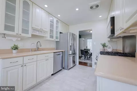 Kitchen - 8100 Saint David Ct, Springfield, VA 22153 photo 1 of 2