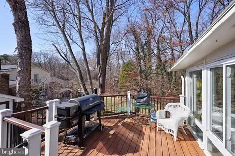 Exterior - 8100 Saint David Ct, Springfield, VA 22153 photo 4 of 9