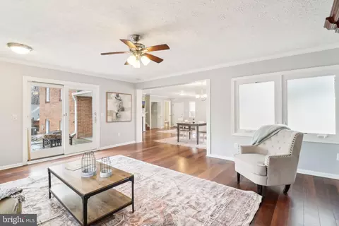 7102 Catlett St, Springfield, VA 22151 photo 7