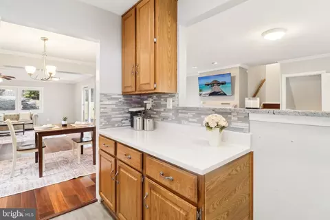 7102 Catlett St, Springfield, VA 22151 photo 17