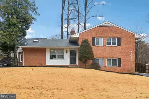 7102 Catlett St, Springfield, VA 22151