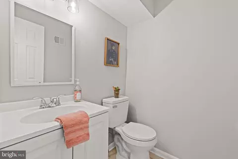 6725 Passageway Pl, Burke, VA 22015 photo 19