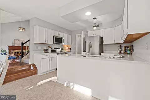 6725 Passageway Pl, Burke, VA 22015 photo 11
