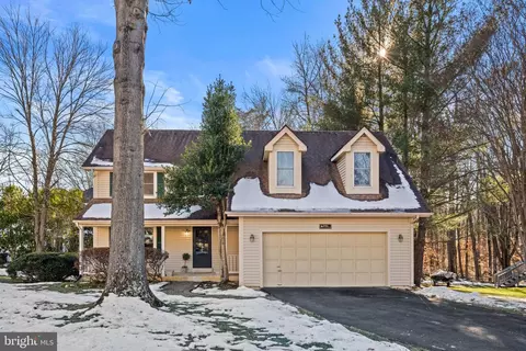 6725 Passageway Pl, Burke, VA 22015