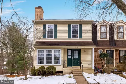 8813 Winding Hollow Way, Springfield, VA 22152