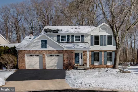 3700 Sumter Ct, Fairfax, VA 22033