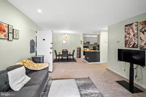 8114 K Colony Point Rd #243, Springfield, VA 22152 photo 5
