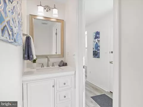 11758 Bayfield Ct, Reston, VA 20194 photo 10