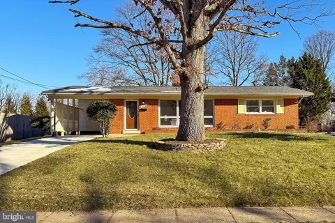 6710 Jerome St, Springfield, VA 22150