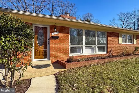 6710 Jerome St, Springfield, VA 22150 photo 3
