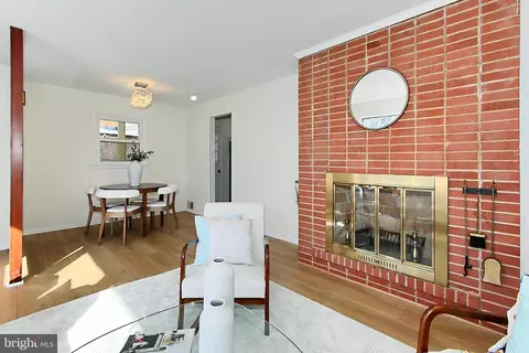 6710 Jerome St, Springfield, VA 22150 photo 8