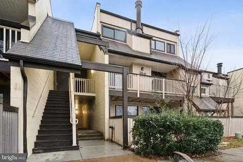 3841 El Camino Pl #12, Alexandria, VA 22309