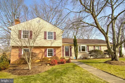 4363 Harvester Farm Ln, Fairfax, VA 22032