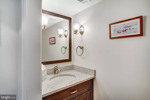 10708 Midsummer Dr, Reston, VA 20191 photo 29