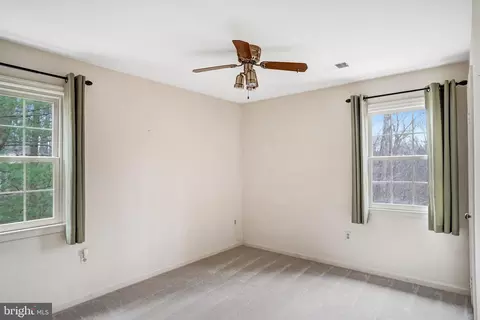 10708 Midsummer Dr, Reston, VA 20191 photo 22