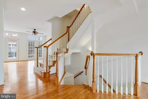 1646 Colonial Hills Dr, Mclean, VA 22102 photo 8