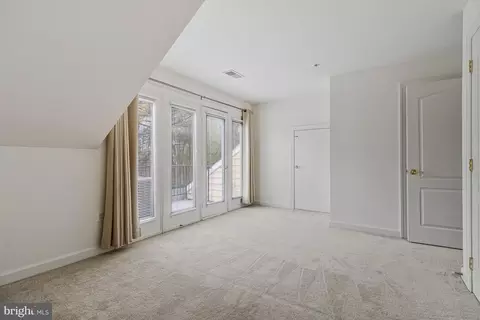 1646 Colonial Hills Dr, Mclean, VA 22102 photo 31