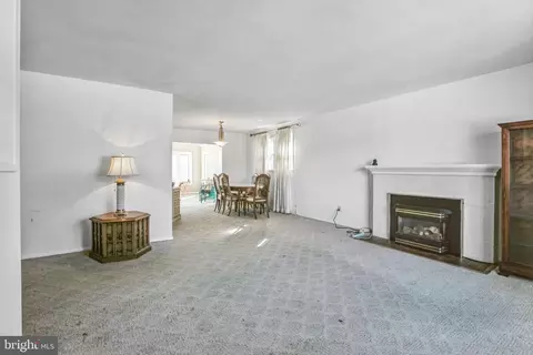 6803 Galax Ct, Springfield, VA 22151 photo 10