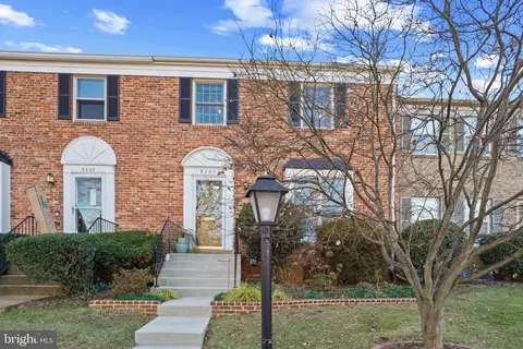 9307 Marycrest St, Fairfax, VA 22031