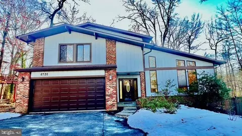 6726 Pine Creek Ct, Mclean, VA 22101