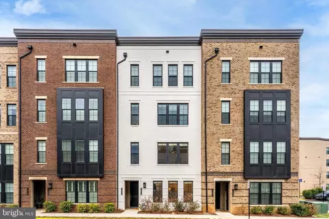 7504 Sawyer Farm Way #1515, Mclean, VA 22102