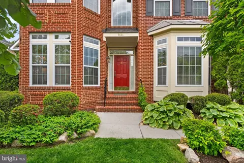 Exterior - 7534 Red Hill Dr, Springfield, VA 22153 photo 2 of 10