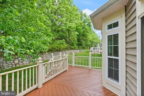 Exterior - 7534 Red Hill Dr, Springfield, VA 22153 photo 4 of 10