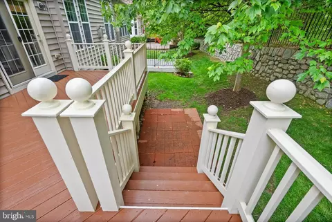 Exterior - 7534 Red Hill Dr, Springfield, VA 22153 photo 6 of 10