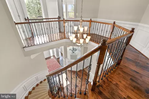 Entry Way - 7534 Red Hill Dr, Springfield, VA 22153 photo 9 of 14