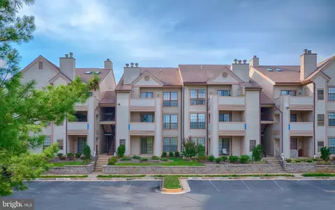 6929 B Mary Caroline Cir, Alexandria, VA 22310