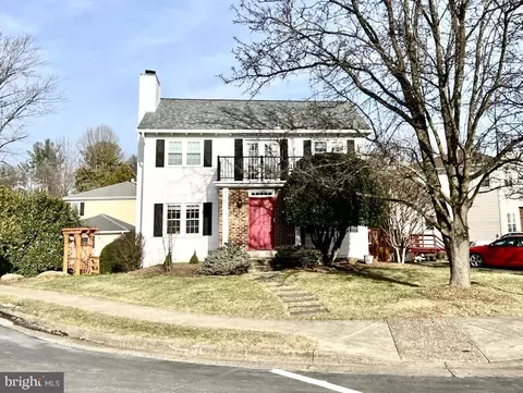 Exterior - 6120 Windward Dr, Burke, VA 22015 photo 2 of 19