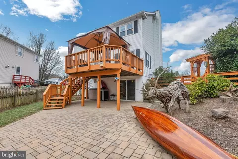 Exterior - 6120 Windward Dr, Burke, VA 22015 photo 11 of 19