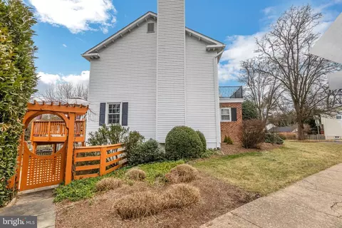 Exterior - 6120 Windward Dr, Burke, VA 22015 photo 19 of 19